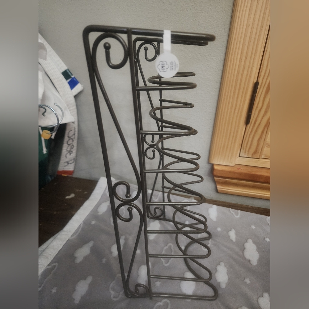 Elegant Black Metal Pot Lid Organizer